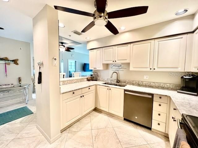 2060 MATECUMBE KEY ROAD 2102, Punta Gorda, FL 33955