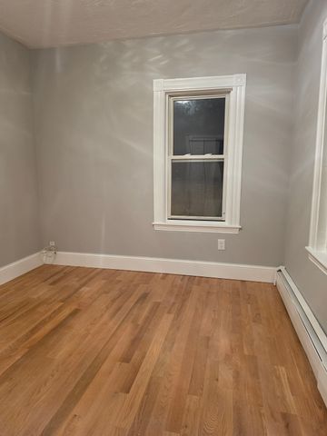 17 Warren St 1, Peabody, MA 01960