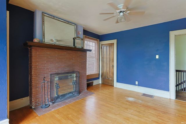1232 E Lincoln Way, South Bend, IN 46601