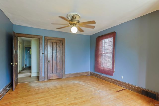 1232 E Lincoln Way, South Bend, IN 46601