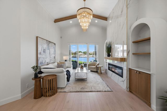 17104 Crossgate Drive, Jupiter, FL 33477