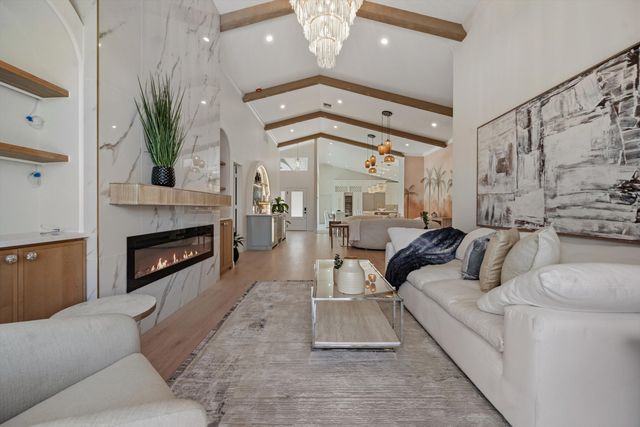 17104 Crossgate Drive, Jupiter, FL 33477