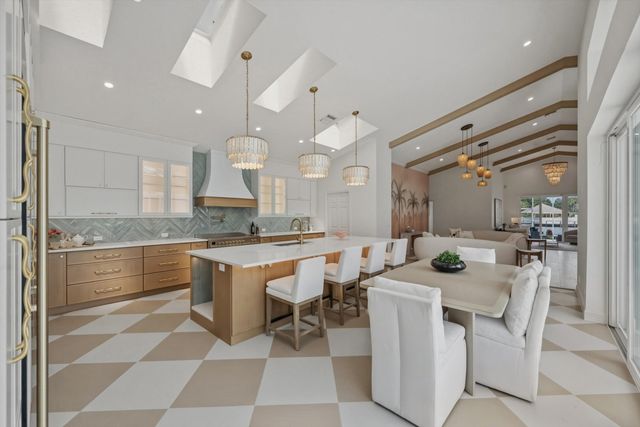 17104 Crossgate Drive, Jupiter, FL 33477