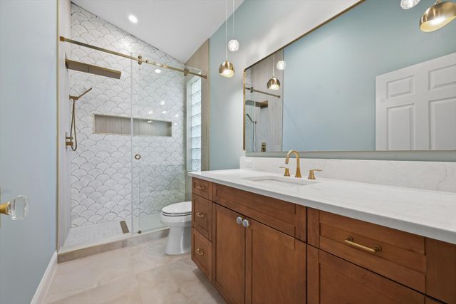 17104 Crossgate Drive, Jupiter, FL 33477