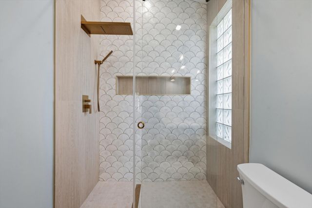 17104 Crossgate Drive, Jupiter, FL 33477