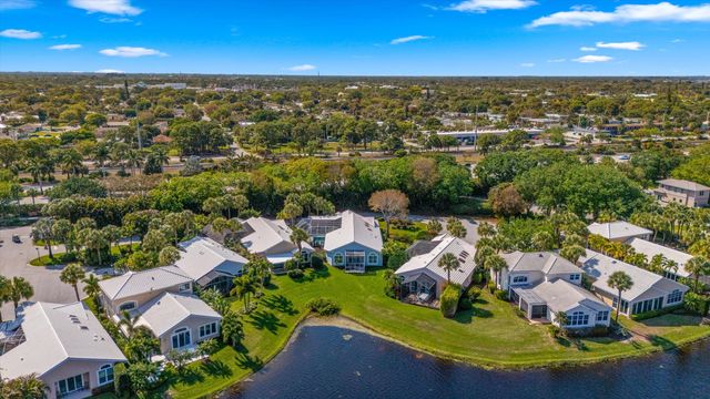 17104 Crossgate Drive, Jupiter, FL 33477