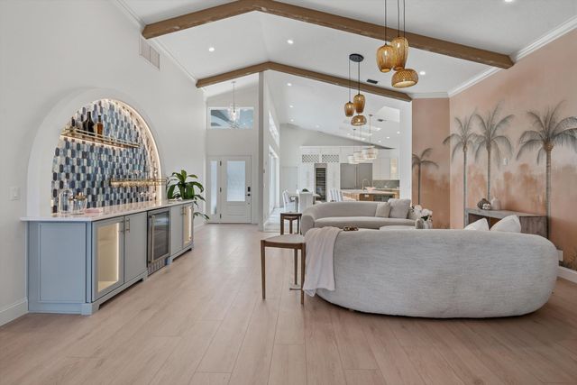 17104 Crossgate Drive, Jupiter, FL 33477