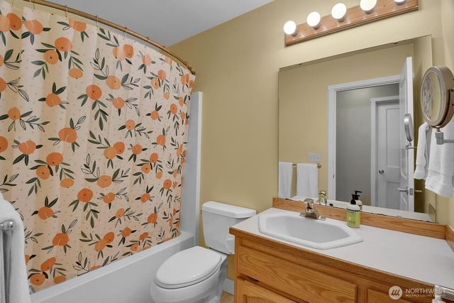 8240 Cedarhome Drive, Stanwood, WA 98292