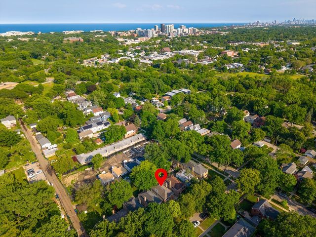 2311 Brown Avenue, Evanston, IL 60201