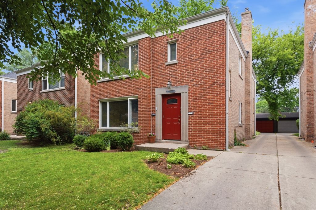 2311 Brown Avenue, Evanston, IL 60201