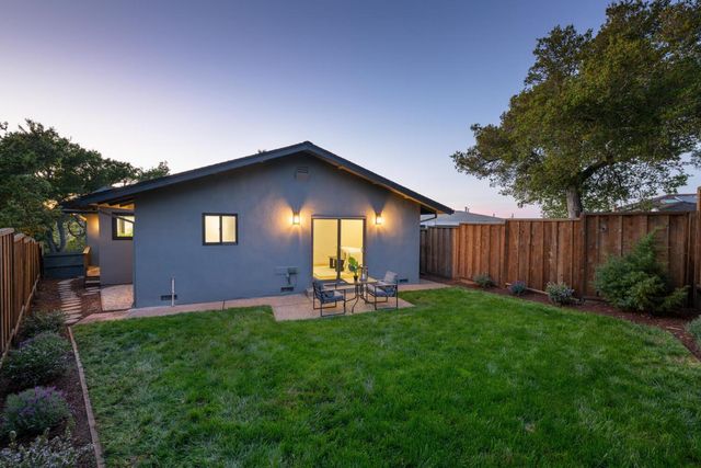 2612 Lincoln Avenue, Belmont, CA 94002