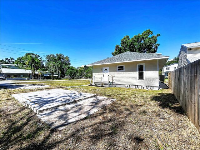 313 JEFFERSON AVENUE S, Oldsmar, FL 34677