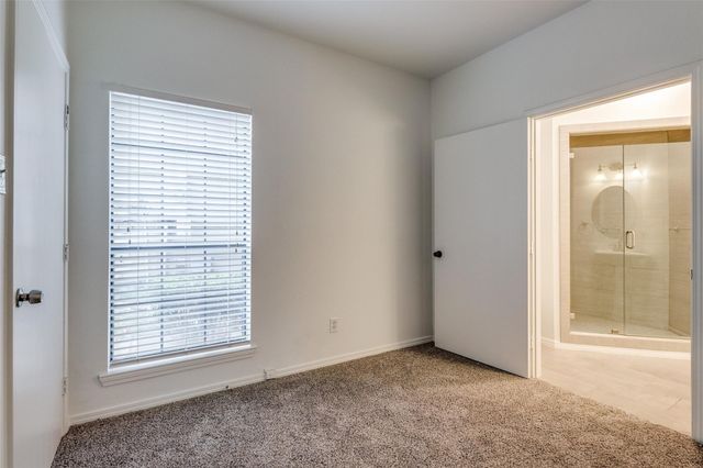2825 Reagan Street A, Dallas, TX 75219