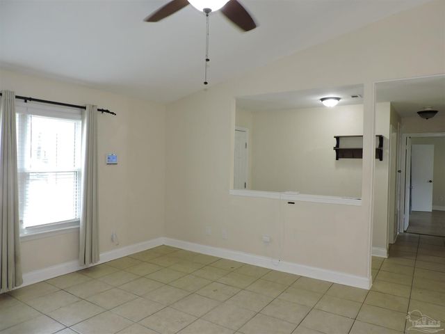 4407 Eastpointe Dr, Pensacola, FL 32514