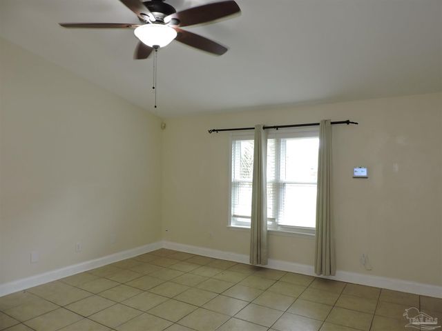 4407 Eastpointe Dr, Pensacola, FL 32514