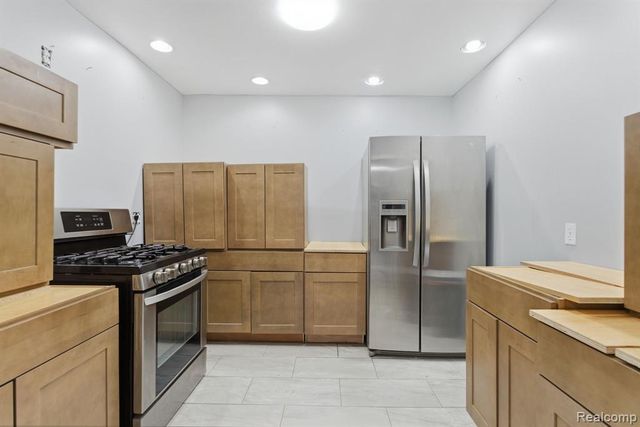 16666 James Couzens Freeway, Detroit, MI 48221