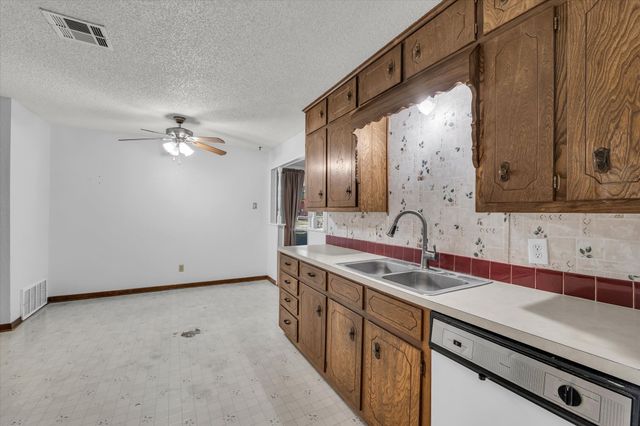 1325 Crow Drive, Waco, TX 76705