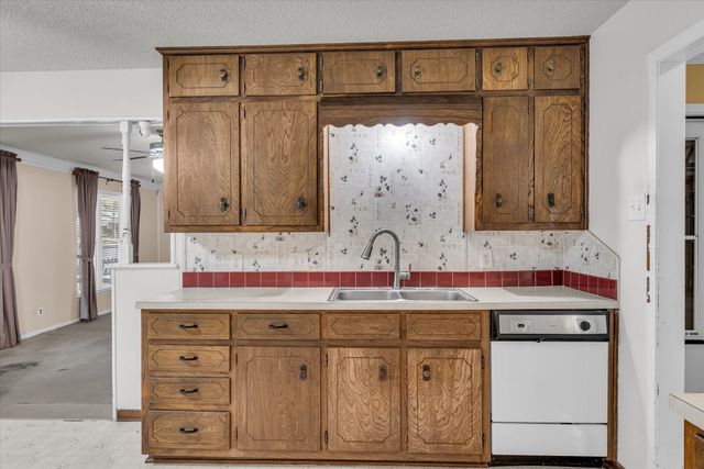 1325 Crow Drive, Waco, TX 76705