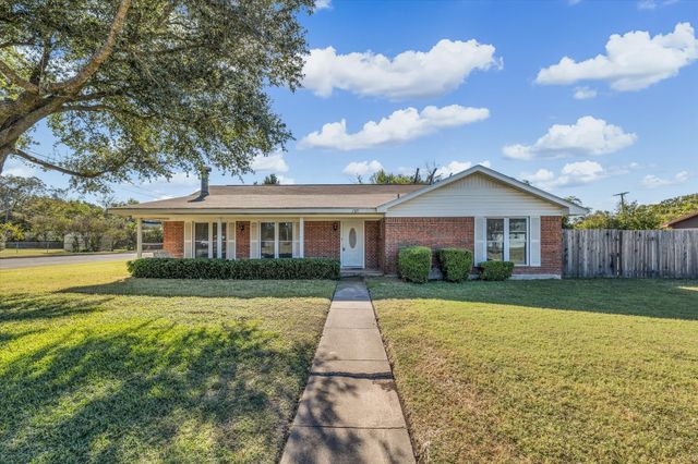 1325 Crow Drive, Waco, TX 76705