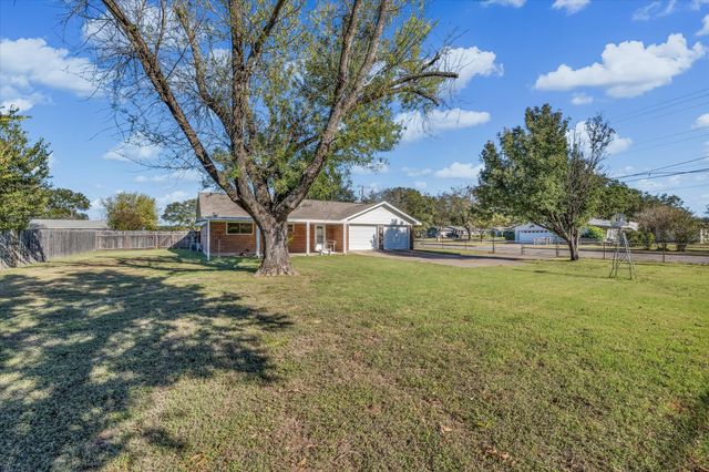 1325 Crow Drive, Waco, TX 76705