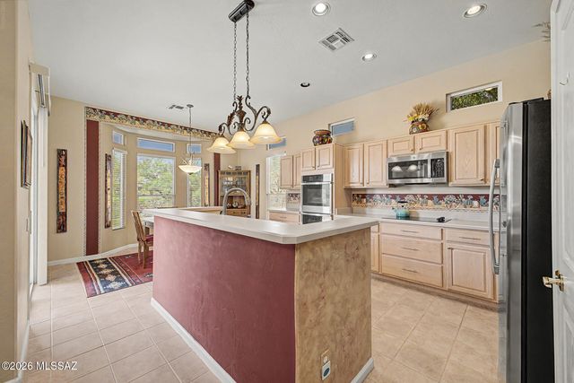 5114 W Desert Chicory Place, Marana, AZ 85658
