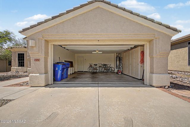 5114 W Desert Chicory Place, Marana, AZ 85658