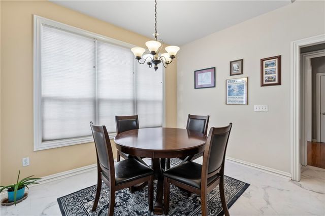 6 Luncarty Lane, Bella Vista, AR 72715