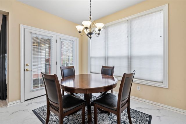 6 Luncarty Lane, Bella Vista, AR 72715