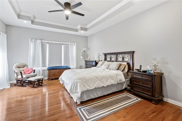 6 Luncarty Lane, Bella Vista, AR 72715