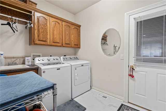 6 Luncarty Lane, Bella Vista, AR 72715