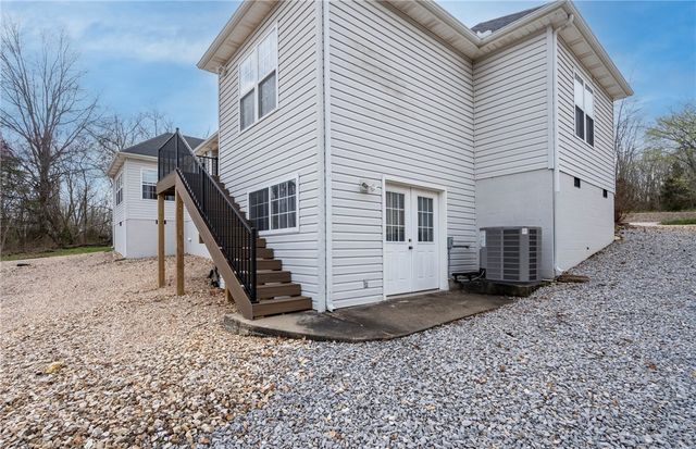 6 Luncarty Lane, Bella Vista, AR 72715