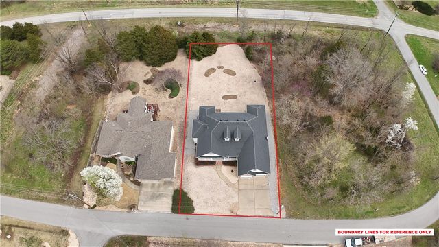 6 Luncarty Lane, Bella Vista, AR 72715