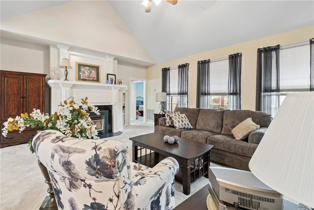 6 Luncarty Lane, Bella Vista, AR 72715