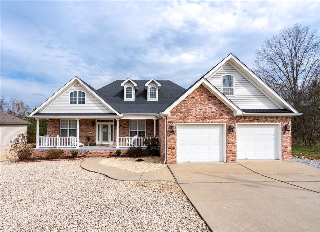 6 Luncarty Lane, Bella Vista, AR 72715