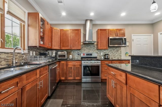266 Fresh Ponds Rd, South Brunswick Twp., NJ 08831