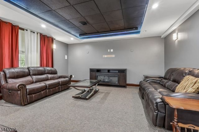 266 Fresh Ponds Rd, South Brunswick Twp., NJ 08831