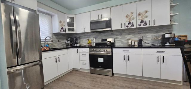 8179 Whitefield Street, Dearborn Heights City, MI 48127