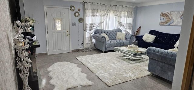 8179 Whitefield Street, Dearborn Heights City, MI 48127