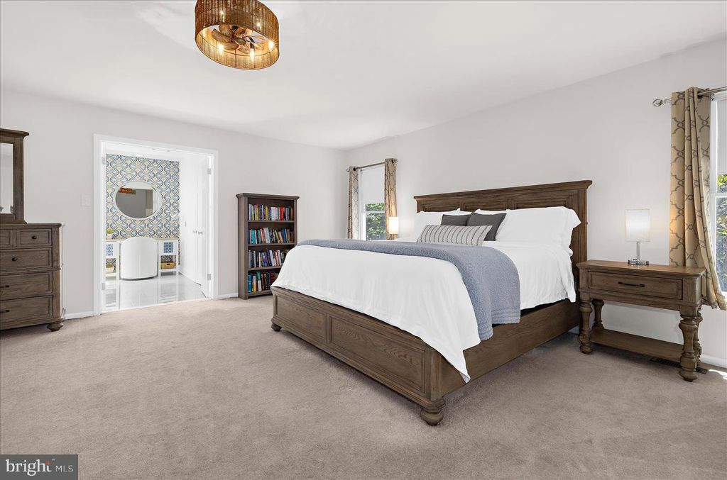 Image 28 of property listing at 406 HONEYWOOD CT, Millersville, MD 21108