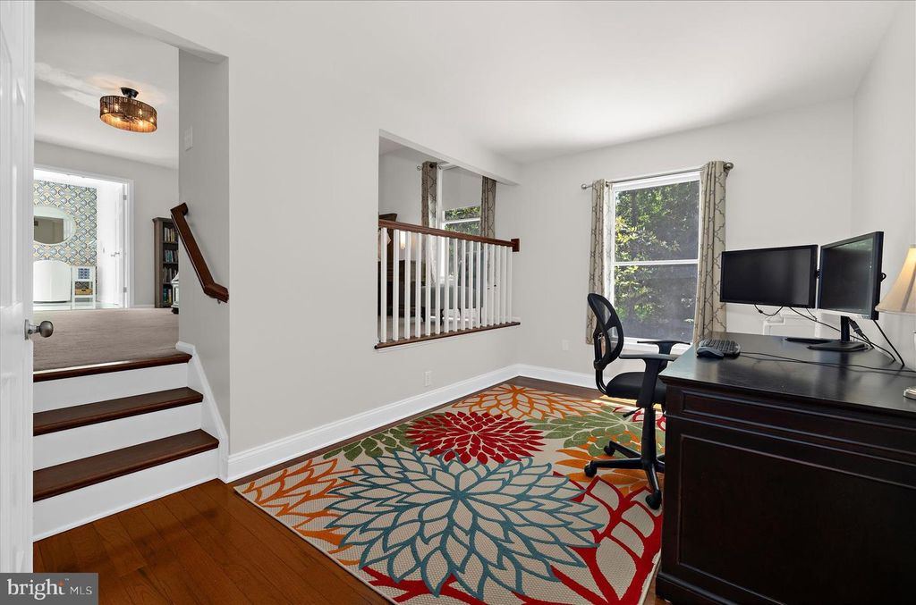 Image 36 of property listing at 406 HONEYWOOD CT, Millersville, MD 21108