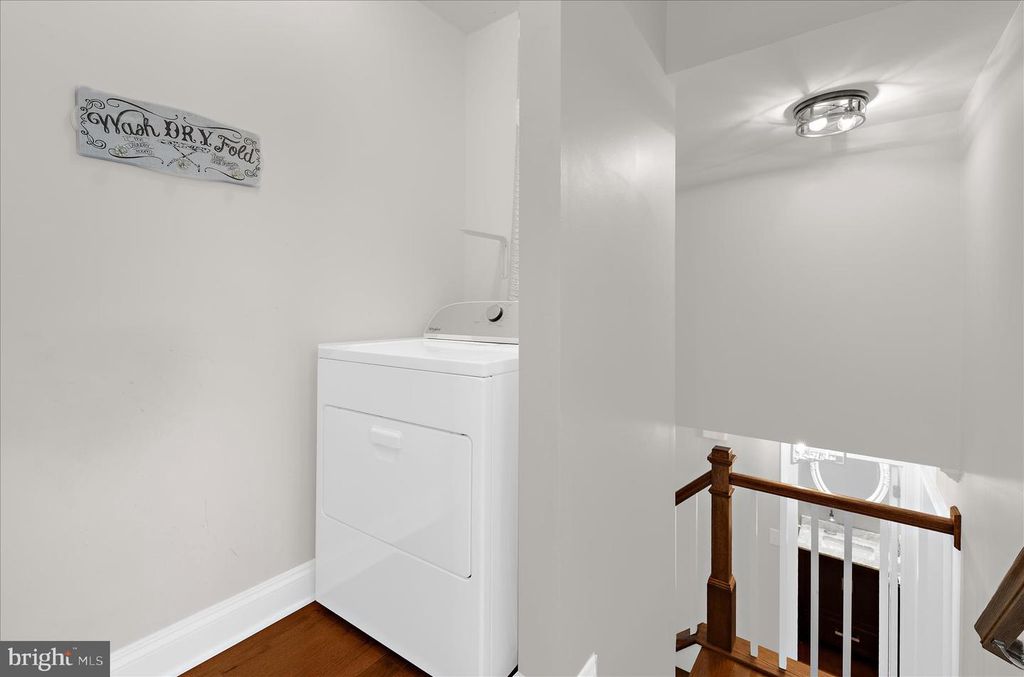 Image 48 of property listing at 406 HONEYWOOD CT, Millersville, MD 21108