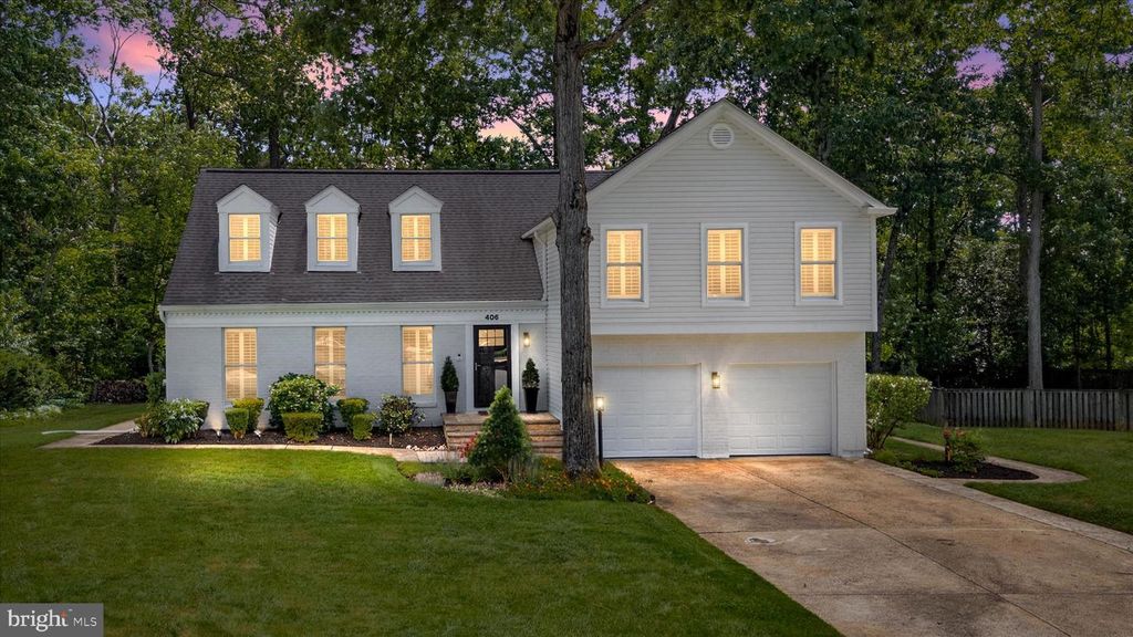 Image 80 of property listing at 406 HONEYWOOD CT, Millersville, MD 21108