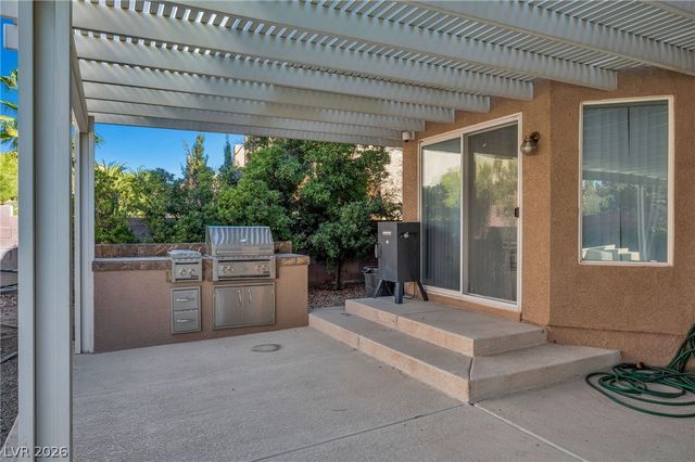 7685 Golden Lantern Court, Las Vegas, NV 89139