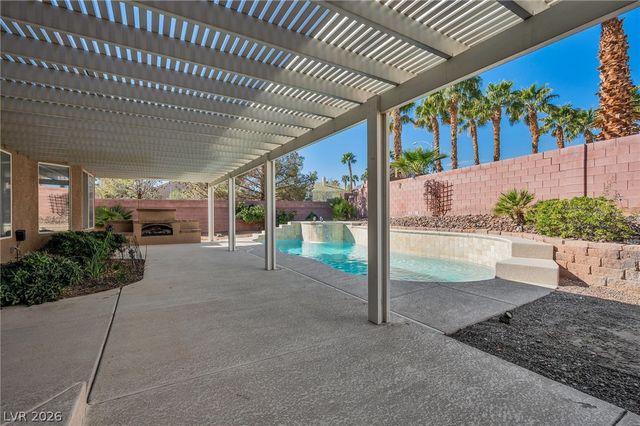 7685 Golden Lantern Court, Las Vegas, NV 89139