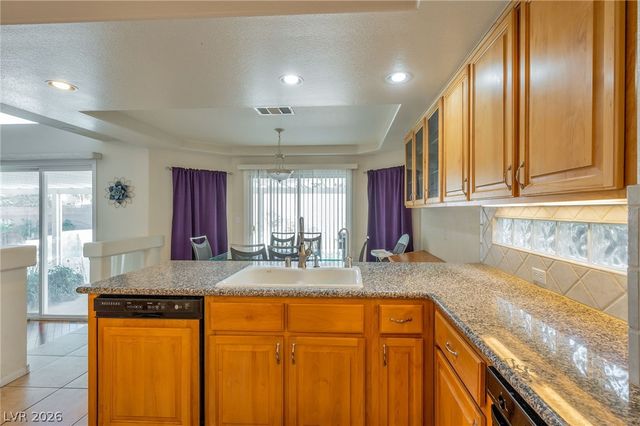 7685 Golden Lantern Court, Las Vegas, NV 89139