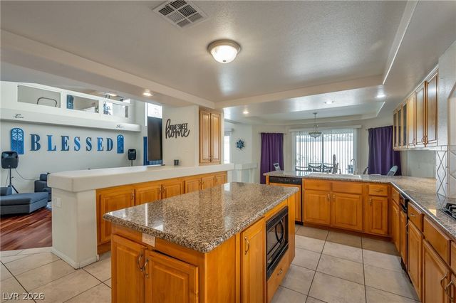 7685 Golden Lantern Court, Las Vegas, NV 89139