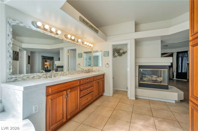 7685 Golden Lantern Court, Las Vegas, NV 89139