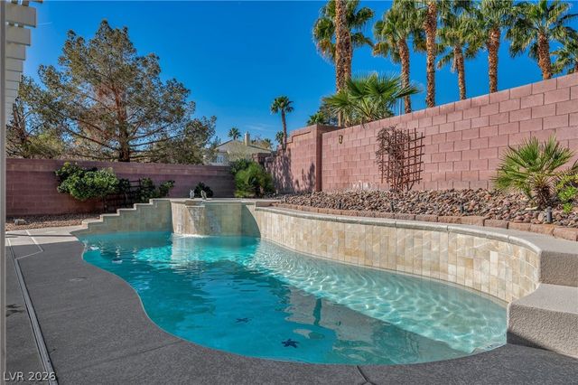 7685 Golden Lantern Court, Las Vegas, NV 89139