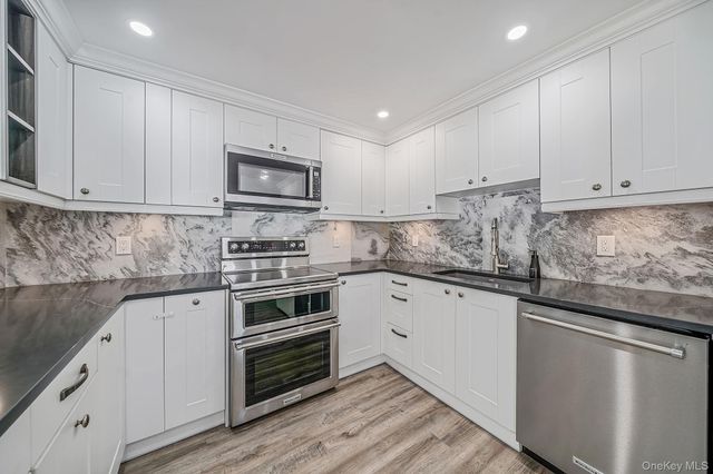 457 Peconic Street, Ronkonkoma, NY 11779