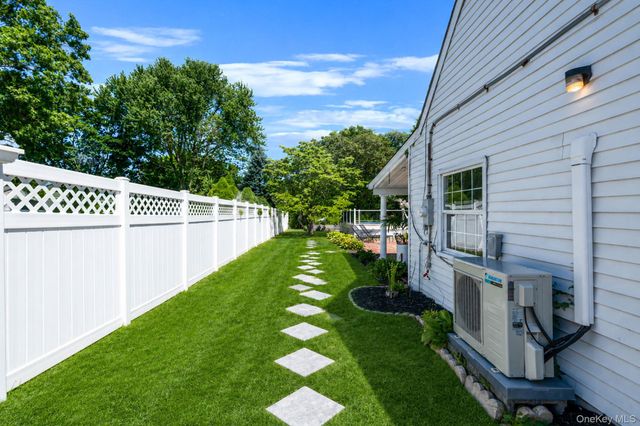 457 Peconic Street, Ronkonkoma, NY 11779